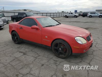 Czwarte zdjęcie samochodu z boku: 1999 MERCEDES-BENZ SLK 230 KOMPRESSOR VIN:WDBKK47F5XF088585 - miniatura