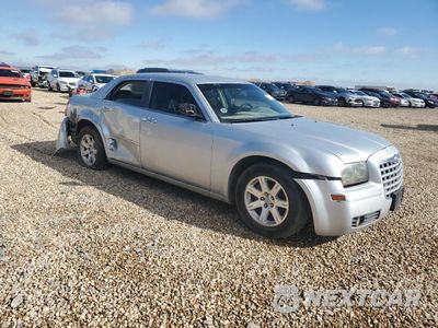 Czwarte zdjęcie samochodu z boku: 2007 CHRYSLER 300 TOURING VIN:2C3KA53G27H777642 - miniatura