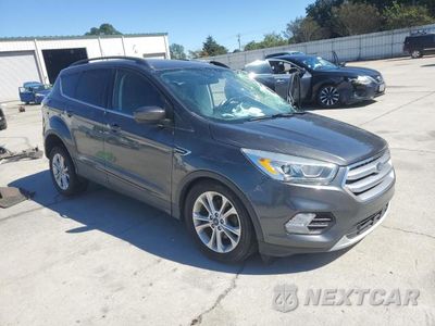 Czwarte zdjęcie samochodu z boku: 2017 FORD ESCAPE SE VIN:1FMCU0GD3HUA68769 - miniatura