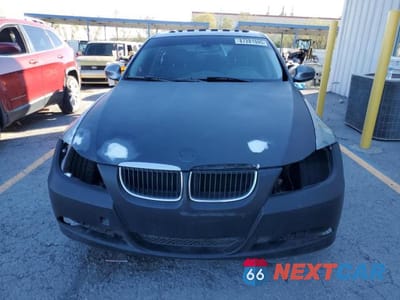 Piąte zdjęcie samochodu w środku: 2011 BMW 328 XI SULEV VIN:WBAPK5C52BA656482 - miniatura