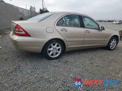 Trzecie zdjęcie samochodu z tyłu: 2003 MERCEDES-BENZ C 320 4MATIC VIN:WDBRF84J23F340354 - miniatura