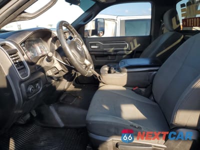 Zdjęcie 7 z 12 samochodu: 2021 RAM 5500 VIN:3C7WRMDL0MG512860 - miniatura