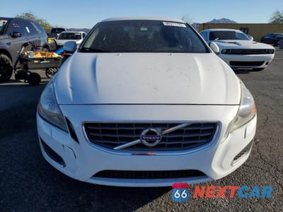 Piąte zdjęcie samochodu w środku: 2012 VOLVO S60 T5 VIN:YV1622FS2C2110933 - miniatura