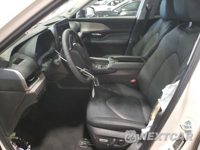 Zdjęcie 7 z 16 samochodu: 2024 TOYOTA GRAND HIGHLANDER XLE VIN:5TDACAB54RS021650 - miniatura