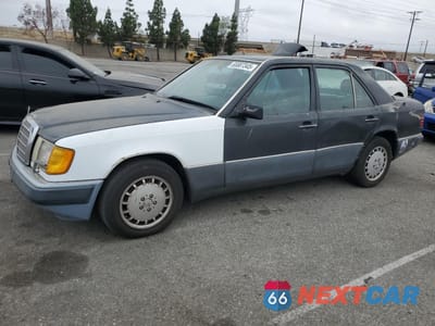 1993 MERCEDES-BENZ 300 E WDBEA32E5PB994476 - główne zdjęcie licytacji z USA - miniatura