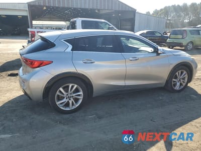 Trzecie zdjęcie samochodu z tyłu: 2018 INFINITI QX30 BASE VIN:SJKCH5CP5JA041308 - miniatura
