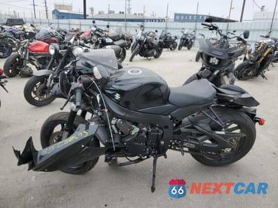 Trzecie zdjęcie samochodu z tyłu: 2020 SUZUKI GSX-R600 VIN:JS1GN7FA9L7100760 - miniatura