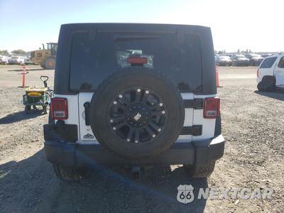 Zdjęcie 6 z 12 samochodu: 2018 JEEP WRANGLER UNLIMITED SPORT VIN:1C4BJWDG4JL911335 - miniatura