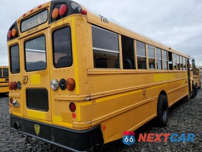 Czwarte zdjęcie samochodu z boku: 2005 THOMAS SAF-T-LINER C2 - SCHOOL BUS VIN:4UZAAXCS15CU88075 - miniatura