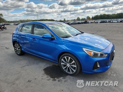 Czwarte zdjęcie samochodu z boku: 2018 HYUNDAI ELANTRA GT VIN:KMHH35LE6JU028275 - miniatura