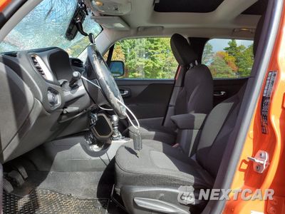 Zdjęcie 7 z 13 samochodu: 2016 JEEP RENEGADE LATITUDE VIN:ZACCJBBW0GPE17145 - miniatura