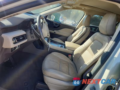 Zdjęcie 7 z 16 samochodu: 2023 LINCOLN AVIATOR RESERVE VIN:5LM5J7XC9PGL05261 - miniatura