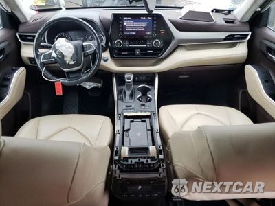 Zdjęcie 8 z 13 samochodu: 2022 TOYOTA HIGHLANDER XLE VIN:5TDGZRBH2NS569495 - miniatura