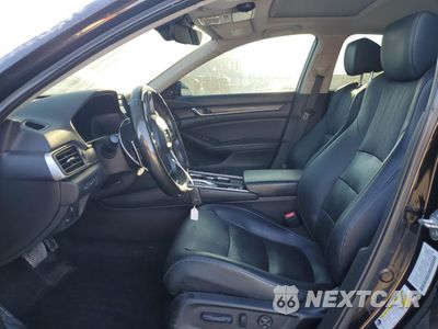 Zdjęcie 7 z 15 samochodu: 2018 HONDA ACCORD TOURING VIN:1HGCV2F97JA001840 - miniatura