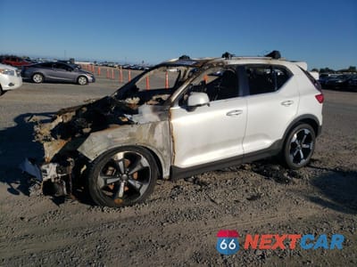 2019 VOLVO XC40 T4 INSCRIPTION YV4AC2HL8K2103239 - główne zdjęcie licytacji z USA - miniatura