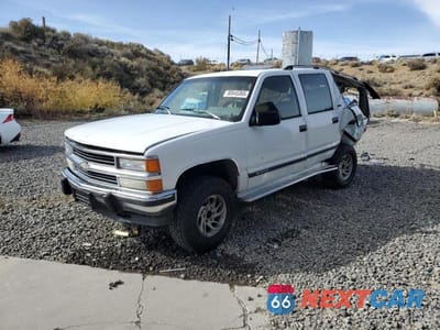 1992 CHEVROLET SUBURBAN K1500 1GNFK16K3NJ355563 - główne zdjęcie licytacji z USA - miniatura