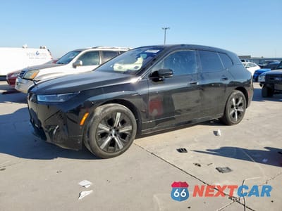 2024 BMW IX XDRIVE50 WB523CF08RCN04652 - główne zdjęcie licytacji z USA - miniatura