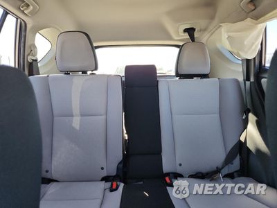 Zdjęcie 10 z 16 samochodu: 2017 TOYOTA RAV4 XLE VIN:JTMWFREV5HD101170 - miniatura