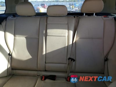 Zdjęcie 10 z 12 samochodu: 2015 MERCEDES-BENZ GLK 250 BLUETEC VIN:WDCGG0EB6FG384848 - miniatura