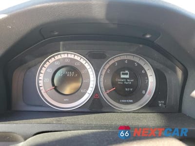 Zdjęcie 9 z 12 samochodu: 2012 VOLVO S60 T5 VIN:YV1622FS2C2110933 - miniatura