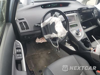 Zdjęcie 8 z 13 samochodu: 2015 TOYOTA PRIUS VIN:JTDKN3DU8F1871157 - miniatura