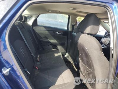 Zdjęcie 10 z 12 samochodu: 2019 KIA FORTE GT LINE VIN:3KPF34AD3KE049794 - miniatura