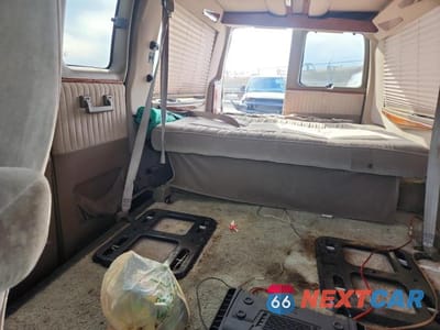 Zdjęcie 10 z 12 samochodu: 2000 CHEVROLET EXPRESS G1500 VIN:1GBFG15M4Y1200350 - miniatura