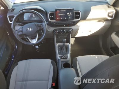 Zdjęcie 8 z 17 samochodu: 2024 HYUNDAI VENUE SEL VIN:KMHRC8A31RU303747 - miniatura