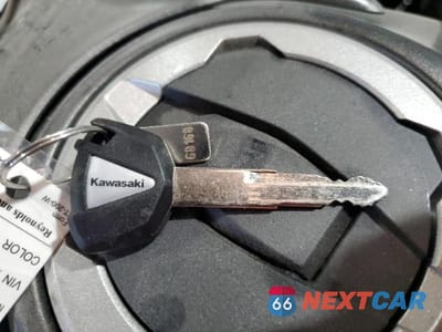 Zdjęcie 8 z 9 samochodu: 2022 KAWASAKI EX650 N VIN:ML5EXEN19NDA75194 - miniatura