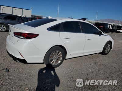 Trzecie zdjęcie samochodu z tyłu: 2018 HYUNDAI SONATA SE VIN:5NPE24AF5JH653566 - miniatura