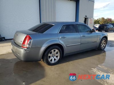 Trzecie zdjęcie samochodu z tyłu: 2006 CHRYSLER 300 TOURING VIN:2C3KA53G46H446074 - miniatura