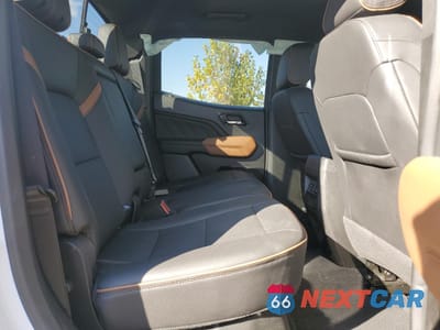 Zdjęcie 10 z 13 samochodu: 2023 GMC CANYON AT4 VIN:1GTP6DEK5P1241393 - miniatura