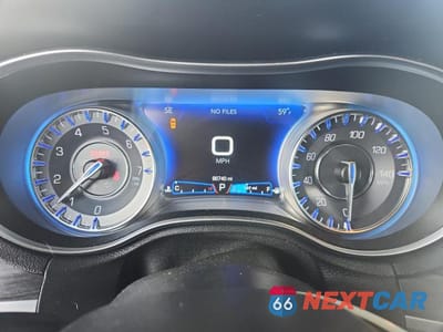 Zdjęcie 9 z 12 samochodu: 2021 CHRYSLER 300 TOURING VIN:2C3CCAAG3MH505302 - miniatura