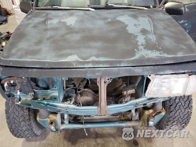 Zdjęcie 11 z 13 samochodu: 1996 GEO TRACKER VIN:2CNBJ1869T6945783 - miniatura
