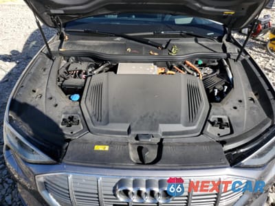 Zdjęcie 11 z 14 samochodu: 2021 AUDI E-TRON PRESTIGE VIN:WA1VAAGE6MB018114 - miniatura