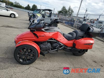 Trzecie zdjęcie samochodu z tyłu: 2022 CAN-AM SPYDER ROADSTER F3-T VIN:2BXREDD26NV002237 - miniatura