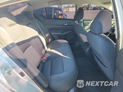 Zdjęcie 10 z 12 samochodu: 2019 NISSAN ALTIMA S VIN:1N4BL4BV4KC237369 - miniatura