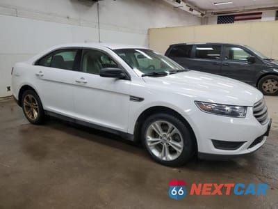 Czwarte zdjęcie samochodu z boku: 2018 FORD TAURUS SE VIN:1FAHP2D8XJG127363 - miniatura