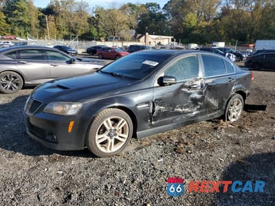 2009 PONTIAC G8 6G2ER577X9L155363 - główne zdjęcie licytacji z USA - miniatura