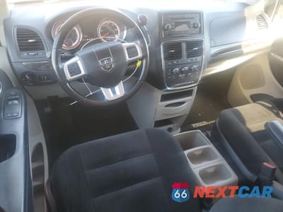 Zdjęcie 8 z 13 samochodu: 2016 DODGE GRAND CARAVAN SE VIN:2C4RDGBG4GR143161 - miniatura
