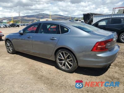 Drugie zdjęcie samochodu z przodu: 2018 VOLVO S90 T5 MOMENTUM VIN:LVY982AK3JP025505 - miniatura