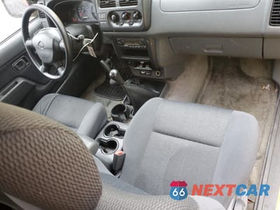 Zdjęcie 8 z 12 samochodu: 2001 NISSAN FRONTIER KING CAB XE VIN:1N6ED26Y41C330269 - miniatura