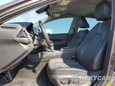 Zdjęcie 7 z 11 samochodu: 2022 TOYOTA CAMRY SE VIN:4T1G11AK1NU659959 - miniatura