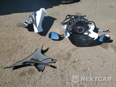 Zdjęcie 9 z 10 samochodu: 2011 SUZUKI GSX-R600 VIN:JS1GN7FA2B2102863 - miniatura