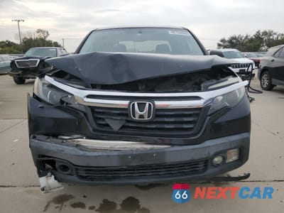 Piąte zdjęcie samochodu w środku: 2018 HONDA RIDGELINE RTL VIN:5FPYK2F67JB001810 - miniatura