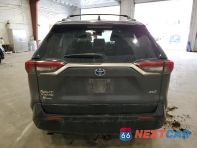 Zdjęcie 6 z 16 samochodu: 2021 TOYOTA RAV4 PRIME XSE VIN:JTMFB3FV5MD004362 - miniatura