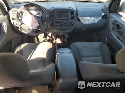 Zdjęcie 8 z 15 samochodu: 2003 FORD ESCAPE XLS VIN:1FMYU92143KA00833 - miniatura