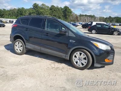 Czwarte zdjęcie samochodu z boku: 2013 FORD ESCAPE S VIN:1FMCU0F70DUA69240 - miniatura