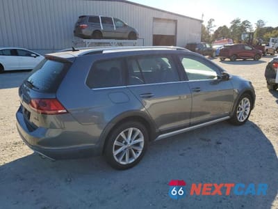 Trzecie zdjęcie samochodu z tyłu: 2017 VOLKSWAGEN GOLF ALLTRACK S VIN:3VWH17AU8HM525369 - miniatura