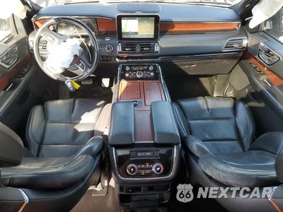 Zdjęcie 8 z 17 samochodu: 2021 LINCOLN NAVIGATOR L RESERVE VIN:5LMJJ3LT9MEL16524 - miniatura